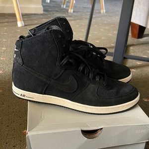 WS Air Force 1 Light Hi Decons - never worn women’s sneakers